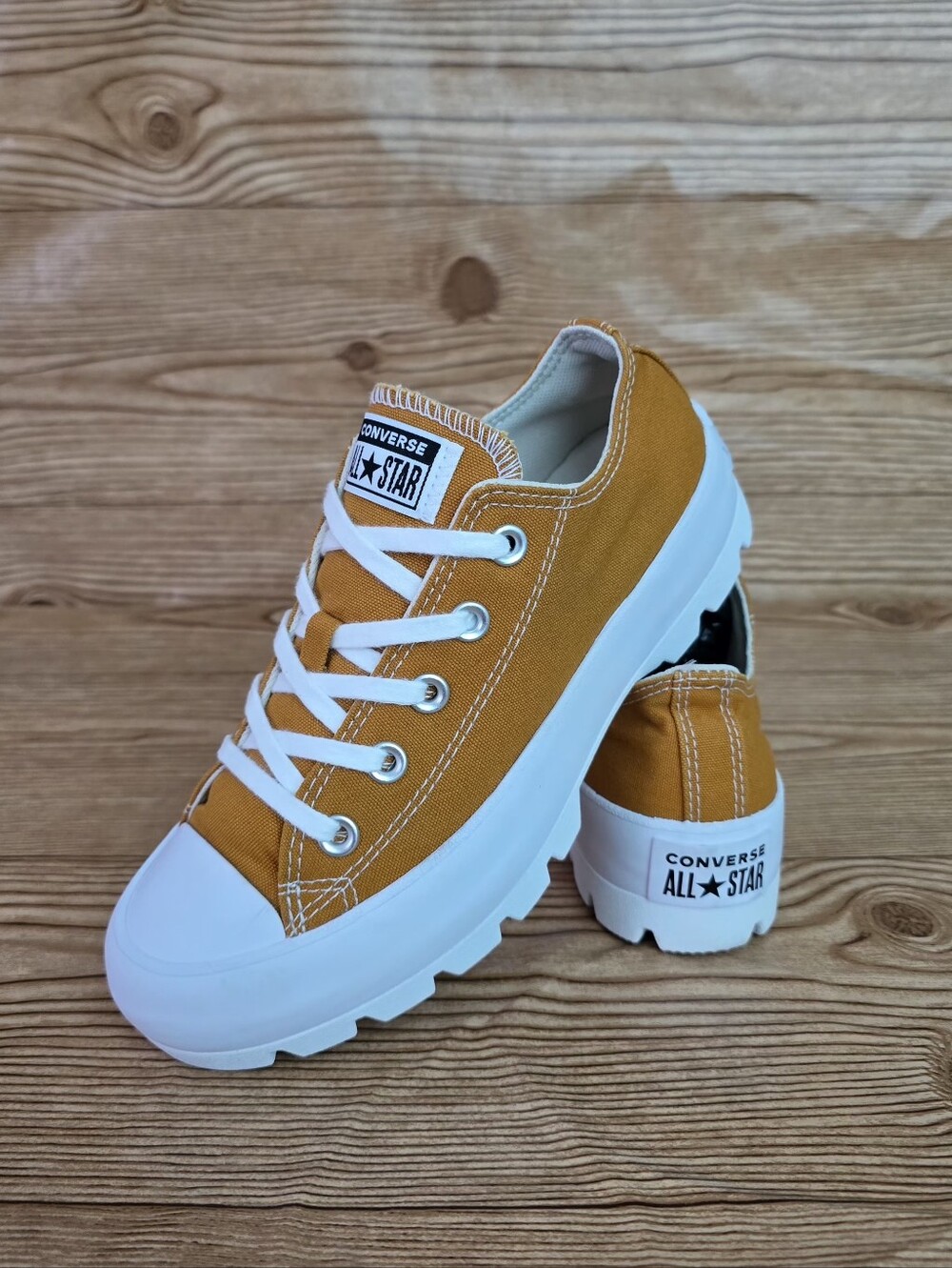 Converse Chuck Taylor All Star Low 'Seasonal Lugged - Saffron Yellow'